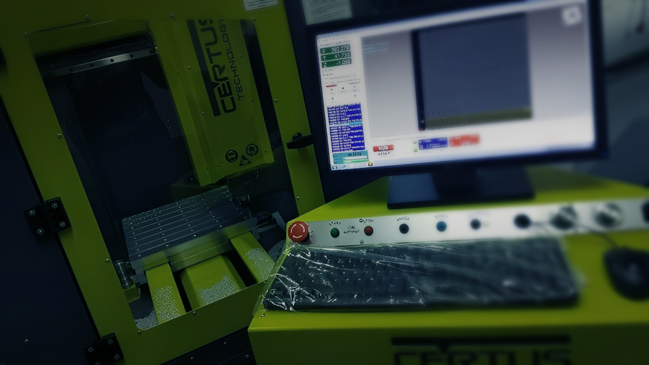 Obrazy prezentujące firmę Certus